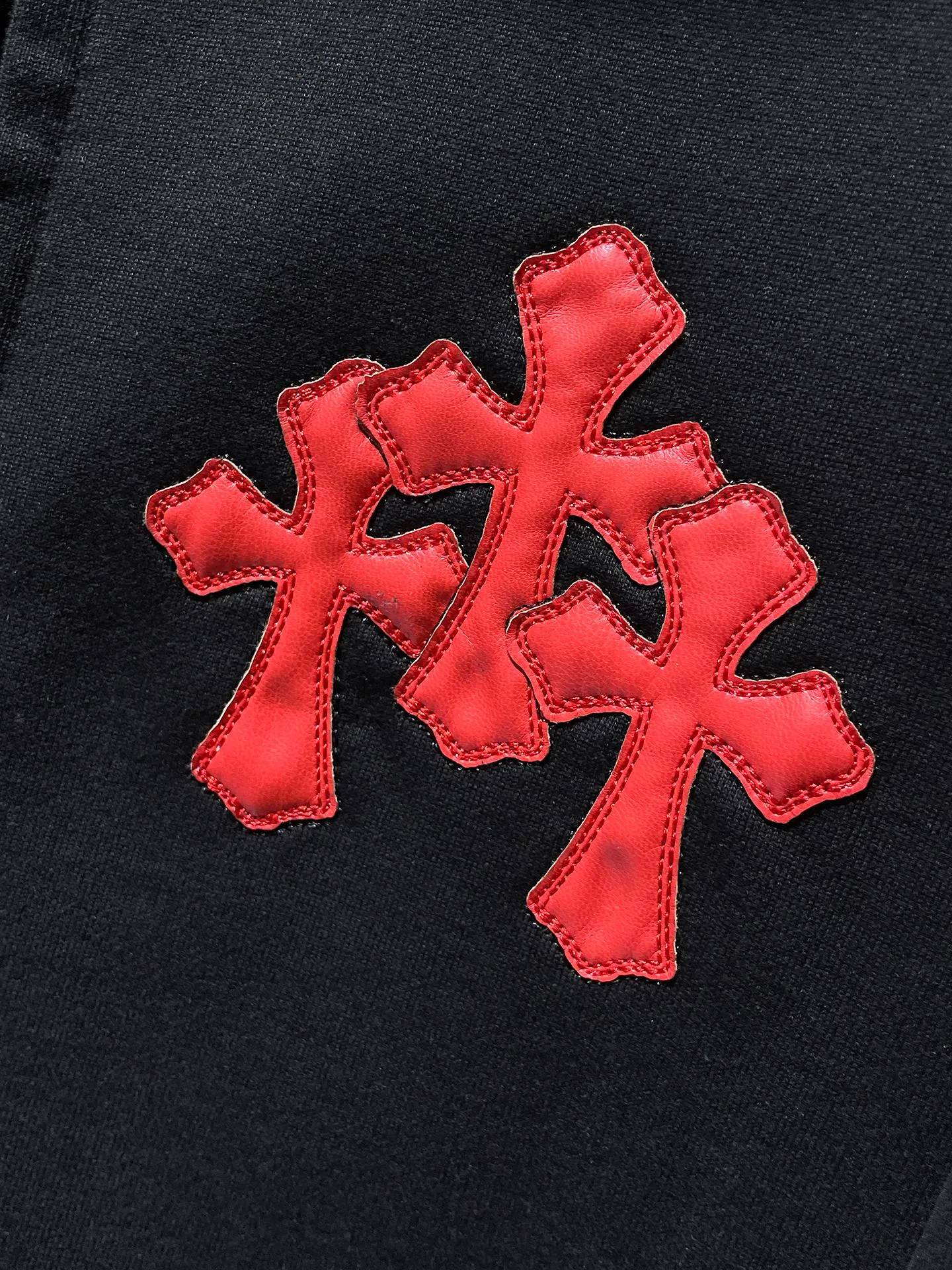 P260 Chrome Hearts counter synchronization ❤️ Same style as Tony Leung ❤️ Chrome patchwork leather cross long-sleeved zipper sweatshirt Improved customized version 1:1 high-weight high-quality fabric Recommended color: black gray Size: S, M, L, XL